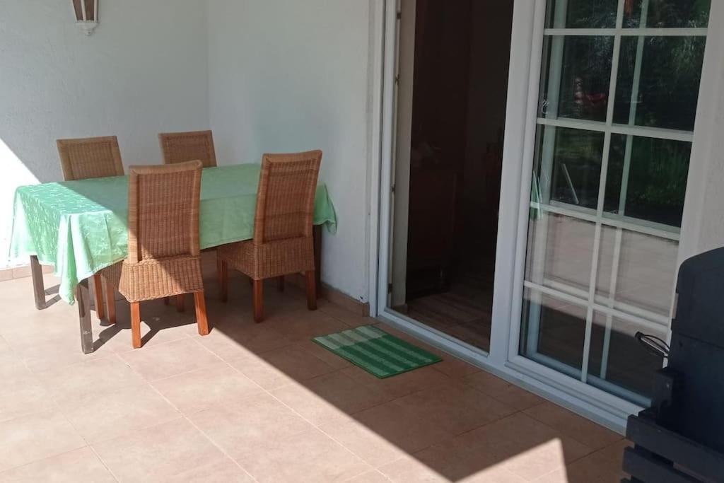 Ruhige Ferienwohnung Im Hunsrueck Hungenroth Exterior foto